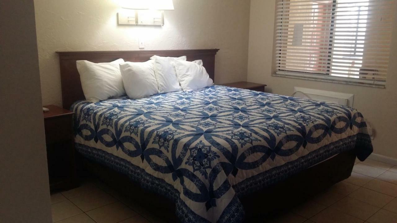 Lake Side Lodge Lake Worth Beach Luaran gambar